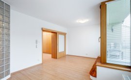 Dvoupodlažní byt, 4+kk, 5. NP, 121.0 m<sup>2</sup>