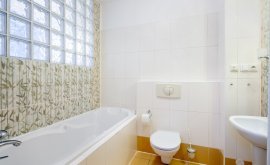 Dvoupodlažní byt, 4+kk, 5. NP, 121.0 m<sup>2</sup>