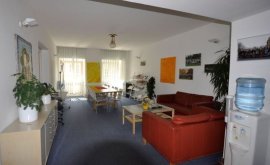 Kancelářské prostory, Obchodní prostory