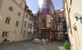 Kancelářské prostory, Obchodní prostory