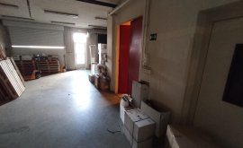 Retail space, Warehouse space