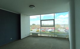 Obchodní prostory, Skladové prostory