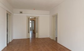 Retail space, Restaurant, Office space