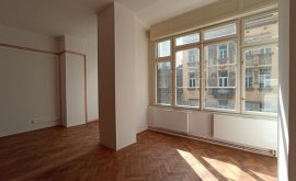 Retail space, Restaurant, Office space